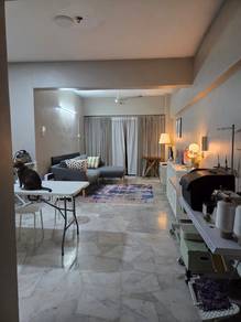 Condominium For Sale in Sri Pelangi Condominium