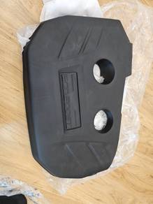 Range rover evoque engine Upper cover