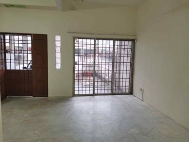 Terraced House For Sale in Klang,SGR
