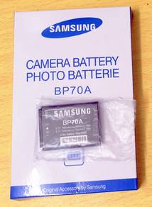 Genuine Samsung BP70A rechargeable camera battery