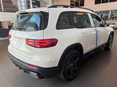 Mercedes Benz GLB250 250 4MATIC AMG LINE in Bangsar, KUL