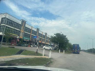 Shop lot For Sale in Gelang Patah,JHR
