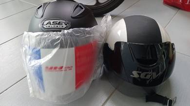 dua biji helmet baru
