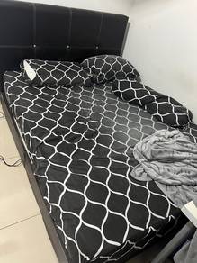 Naturest Queen size mattress 11 inches
