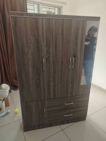 3 Door Wooden Wardorobe TG185