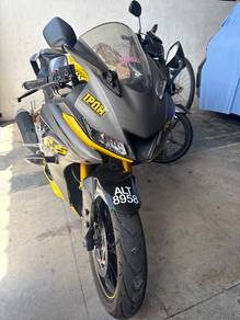 Yamaha R15