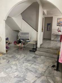 Flat For Sale in Taman Inderawasih