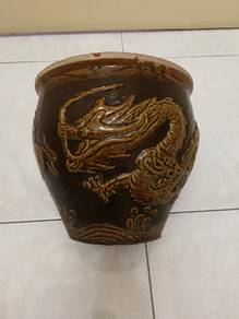 Porcelain 8" dragon pot
