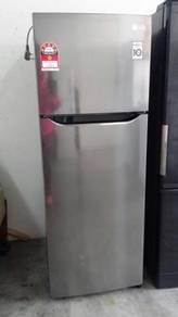Fridge 2 Pintu LG Refrigerator Freezer Peti Sejuk