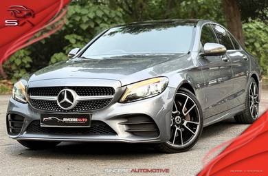Mercedes Benz C300 300 AMG LINE in Ampang, SGR