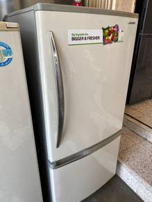 Panasonic 220L Refrigerator 6aP1n5 - terpakai