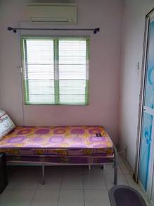 Room in Puchong, SGR