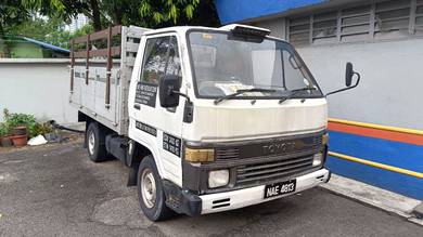 Toyota dyna 2.4 air cond Sejuk 