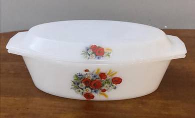 Vintage arcopal rustic flower oval casserole bowl