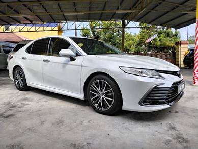 2022 Toyota Camry V