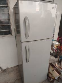 LG 2 Door Silver Fridge TG119