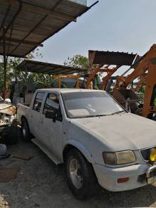 Isuzu Invader SPACE CAB in Inanam, SBH