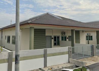 Cluster House For Sale in Sitiawan,PRK
