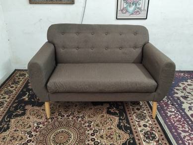 Naufal perabut terpakai sofa 