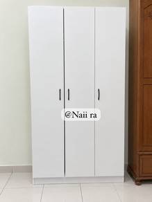 Almari Baju 3 Pintu