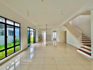 Semi-Detached House For Sale in Setia Alam,SGR