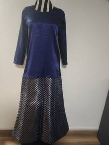 Navy blue kurung moden top with Kain songket 
