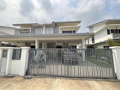 Semi-Detached House For Sale in Rawang,SGR
