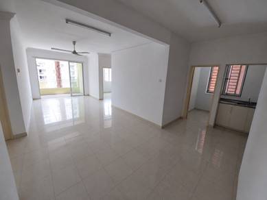 Condominium For Sale in Platinum Hill PV 6