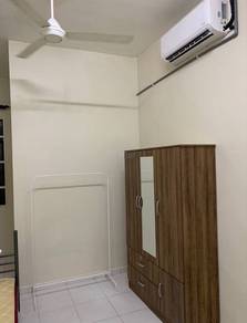 Room in Tasek Gelugor, PNG