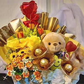 Artificial Flower, Ferrero, Bear in Basket 