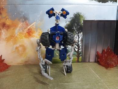 Transformers ROTF Deluxe Class Wheelie