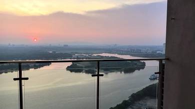 Condominium For Sale in Royal Strand @ Country Garden Danga Bay