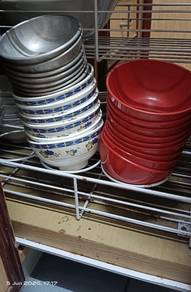 Plastic Bowls (Approx. 20 pcs)