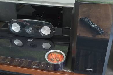 SAMSUNG 5.13D Blu-ray Home Theatre System