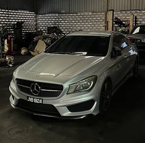 Mercedes Benz CLA250 250 AMG 4 MATIC (CBU) in Puchong, SGR