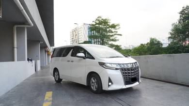 Toyota Alphard X in Ara Damansara, SGR