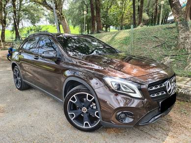 Mercedes Benz GLA200 200 (CBU) in Sungai Besi, KUL