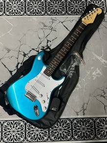 Electric guitar with mini amp