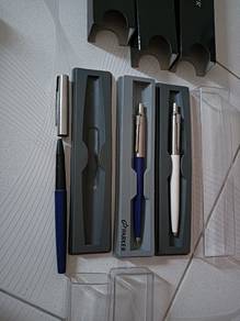 Parker pens & mechanic pencil.