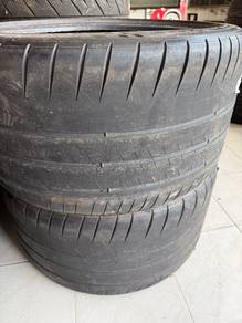 Michelin cup2 305 30 20 used tire Tyre year 18 30