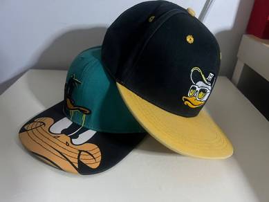 pre loved two snapback/baseball-style caps