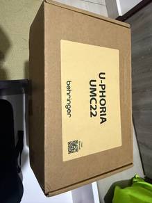 behringer umc 23