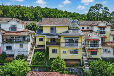 Semi-Detached House For Sale in Gombak,KUL
