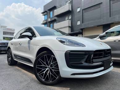 Porsche Macan  in Cyberjaya, SGR