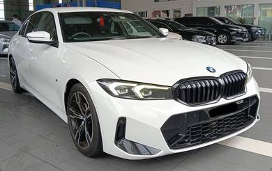 BMW 320i 20i M SPORT in Johor Bahru, JHR