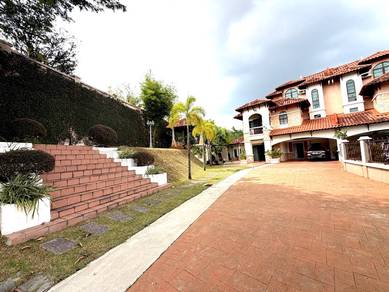 Semi-Detached House For Sale in Shah Alam,SGR