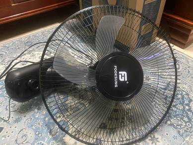 Kipas Dinding / Wall Fan 5 bilah