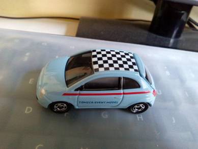 2012 Tomica Fiat 500