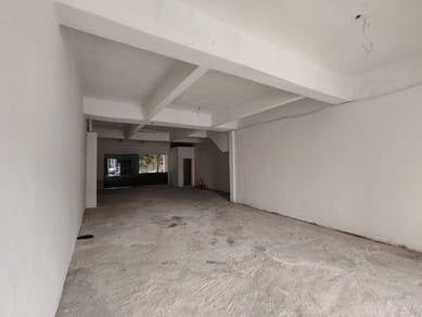 Shop lot For Rent in Desa Petaling,KUL