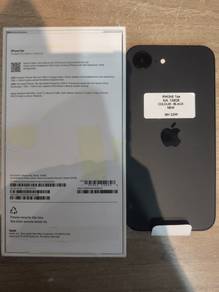 iPhone 16e